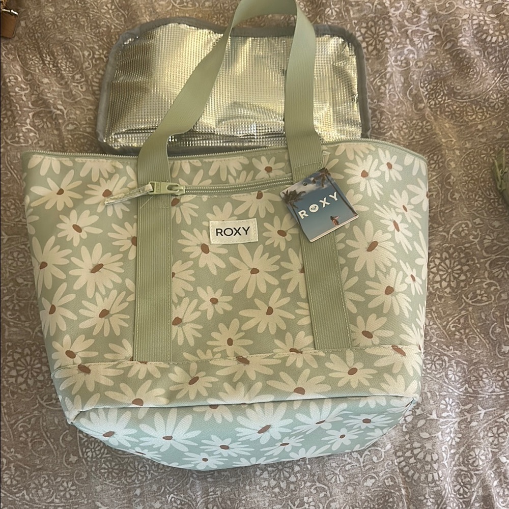 Roxy Green cooler Tote with Botanical Print